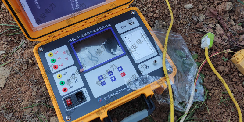 變壓器變比組別測試儀現(xiàn)場接線