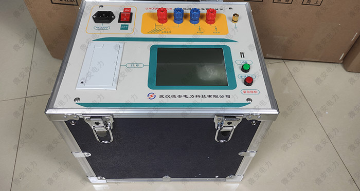 大型地網(wǎng)接地電阻測(cè)試儀